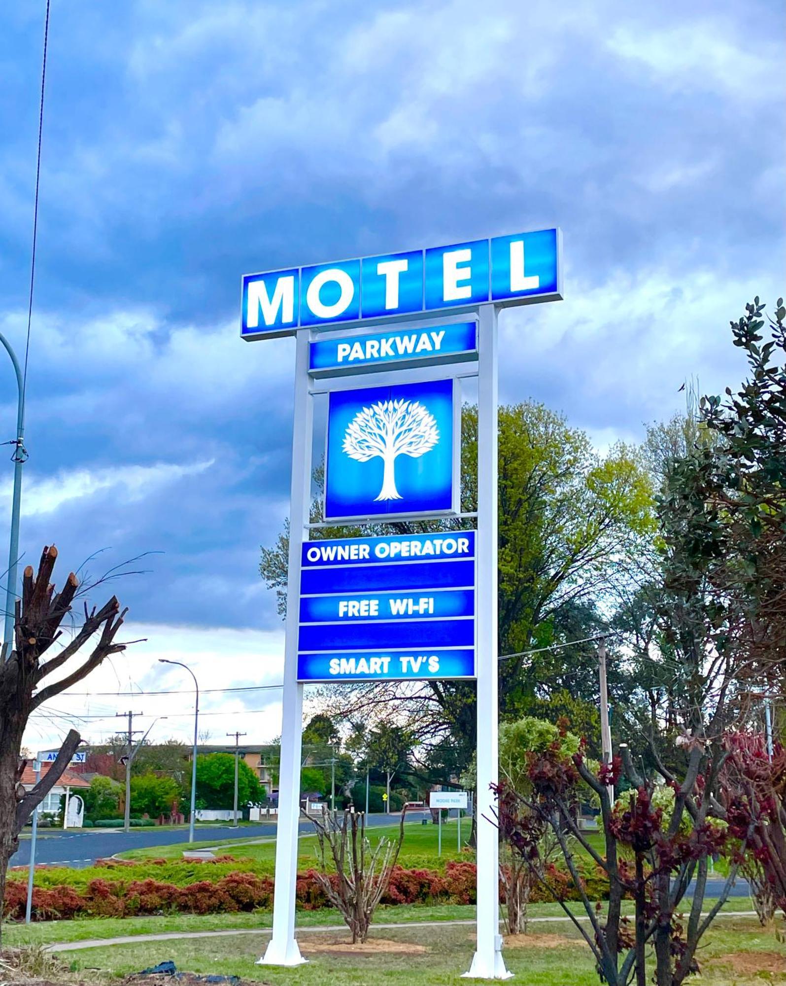 Parkway Motel Queanbeyan Exterior photo